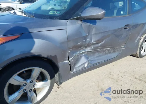 2012 Hyundai Veloster Base W/Black z USA, uszkodzony, nr VIN KMHTC6AD9CU045438